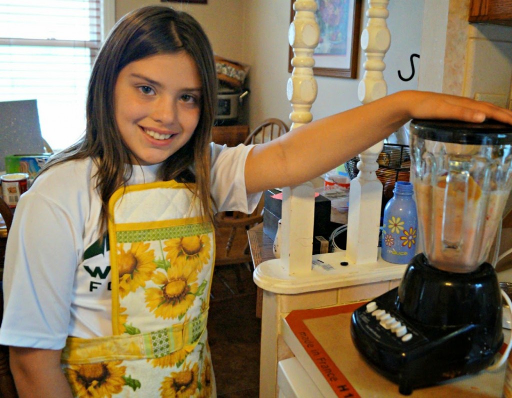 Making homemade real food smoothies